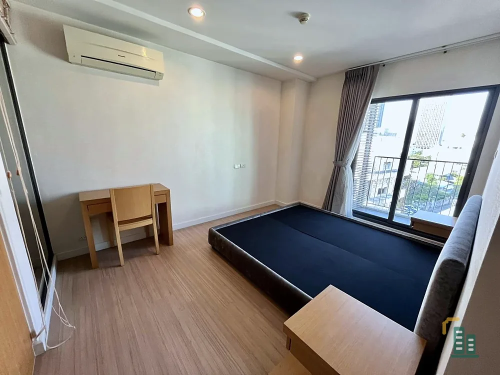 For sale D 65 Condominium, very good atmosphere. The room is beautifully decorated, simple, comfortable to live in. If interested, hurry and reserve i