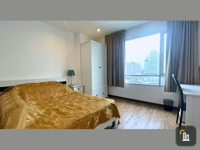 Sukhumvit Plus for sale, 11th floor, city view, 2 bedrooms, fully furnished, nice to live in. If interested, hurry and reserve now.