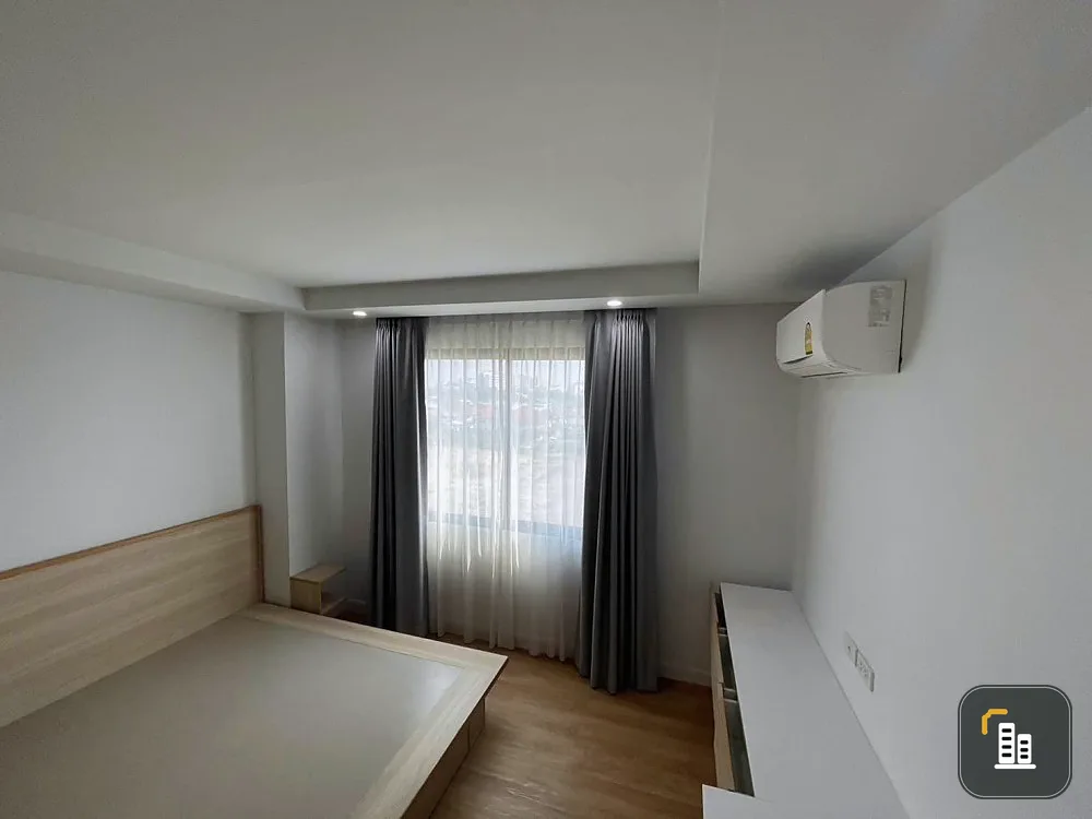 For sale: V Condo Salaya, corner room, very beautiful. Good built-in furniture, great price, I'm telling you, you have to reserve it.