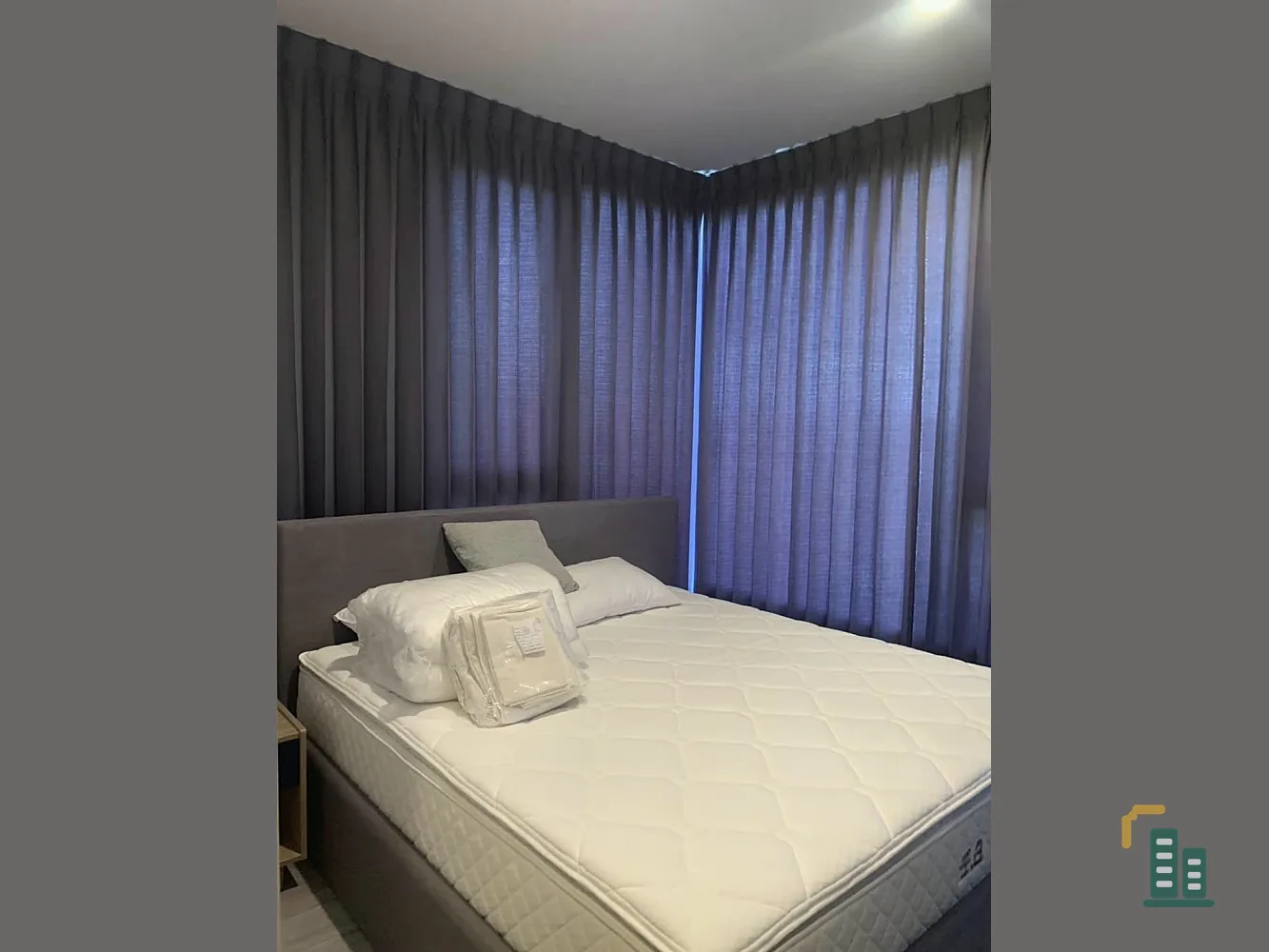 For rent: Condo XT Ekkamai, 2 bedrooms, 2 bathrooms, plenty of usable space, complete here. Reserve quickly before you miss out on something good.