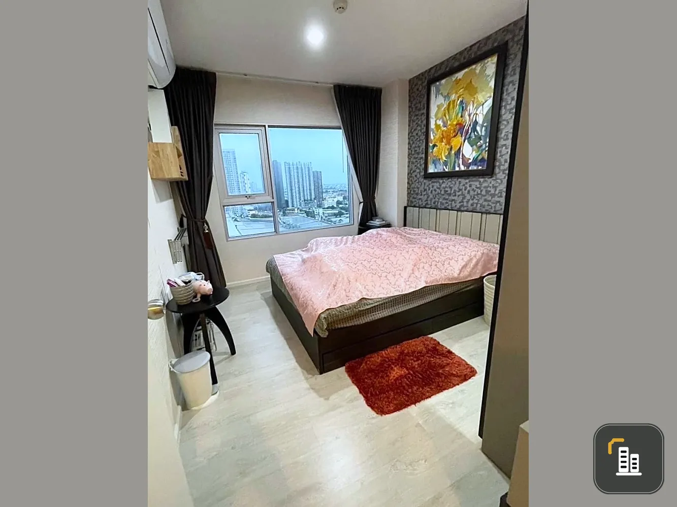 For sale: Aspire Sathorn-Tha Phra, great city view. Decorate the wall beautifully The room is ready to move in, separate kitchen, don't postpone booki