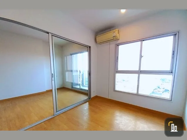 For sale: The Parkland Phetkasem, 28th floor, garden view, empty room, decorated to your own style. Book now, urgent.