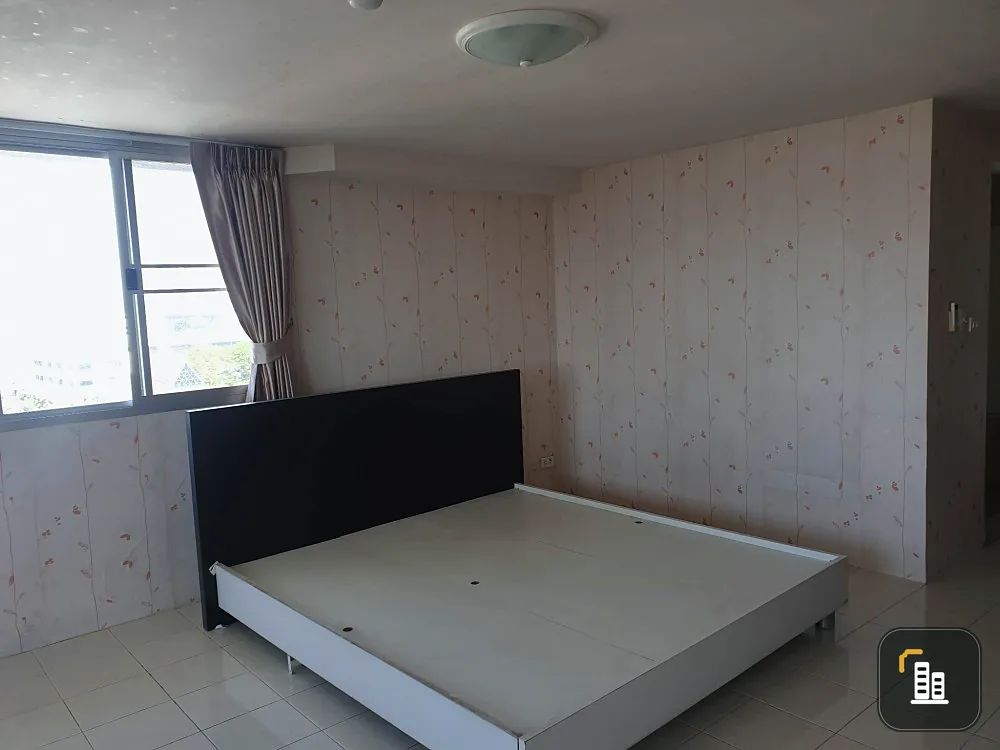 For sale, for rent, Sunshine Condominium, 8th floor, open view, airy, STUDIO room, corner room, very private, book now.