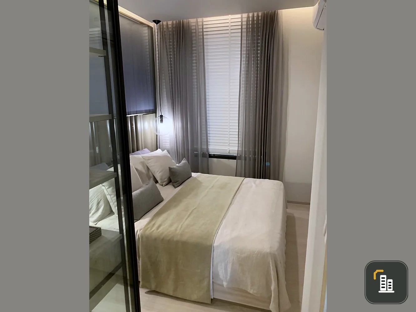 Down payment for sale, New Noble Ratchada - Lat Phrao, north side, closed kitchen, next to balcony, cooking lovers shouldn't miss it.