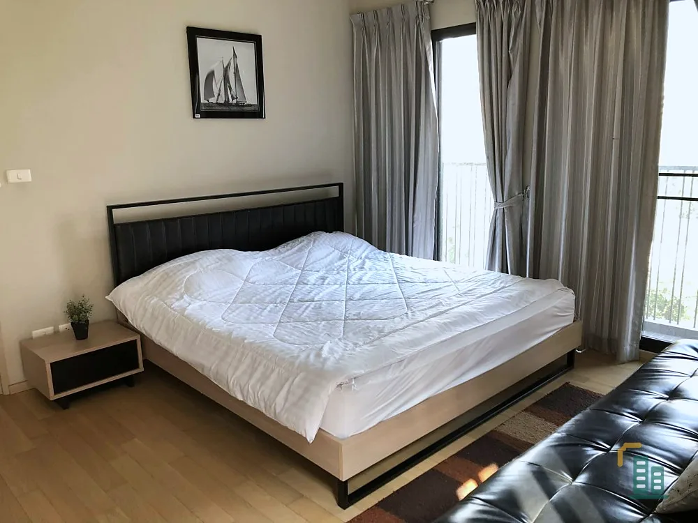 For rent: Noble reveal, fully decorated, beautiful view room, ready to move in, don't miss it, great price, book now.