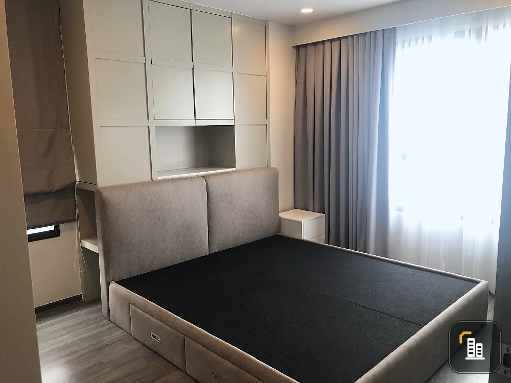 Urgent sale!! Condo Ideo Chula Samyan Type C1, Building A, spacious room, fully furnished, good price, hurry and reserve now!!
