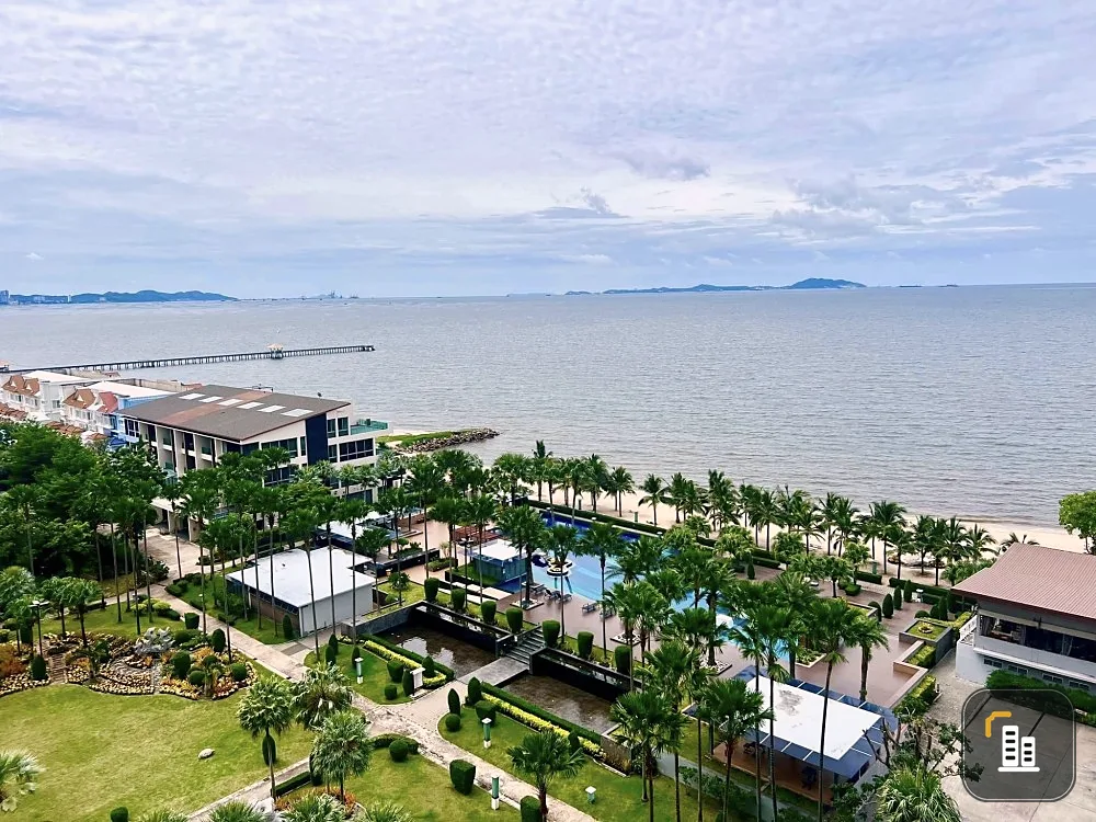 For sale, for rent, Casa Lunar Paradiso, 13th floor, very beautiful sea view. The room is well decorated, the color tones are pleasing to the eye, goo