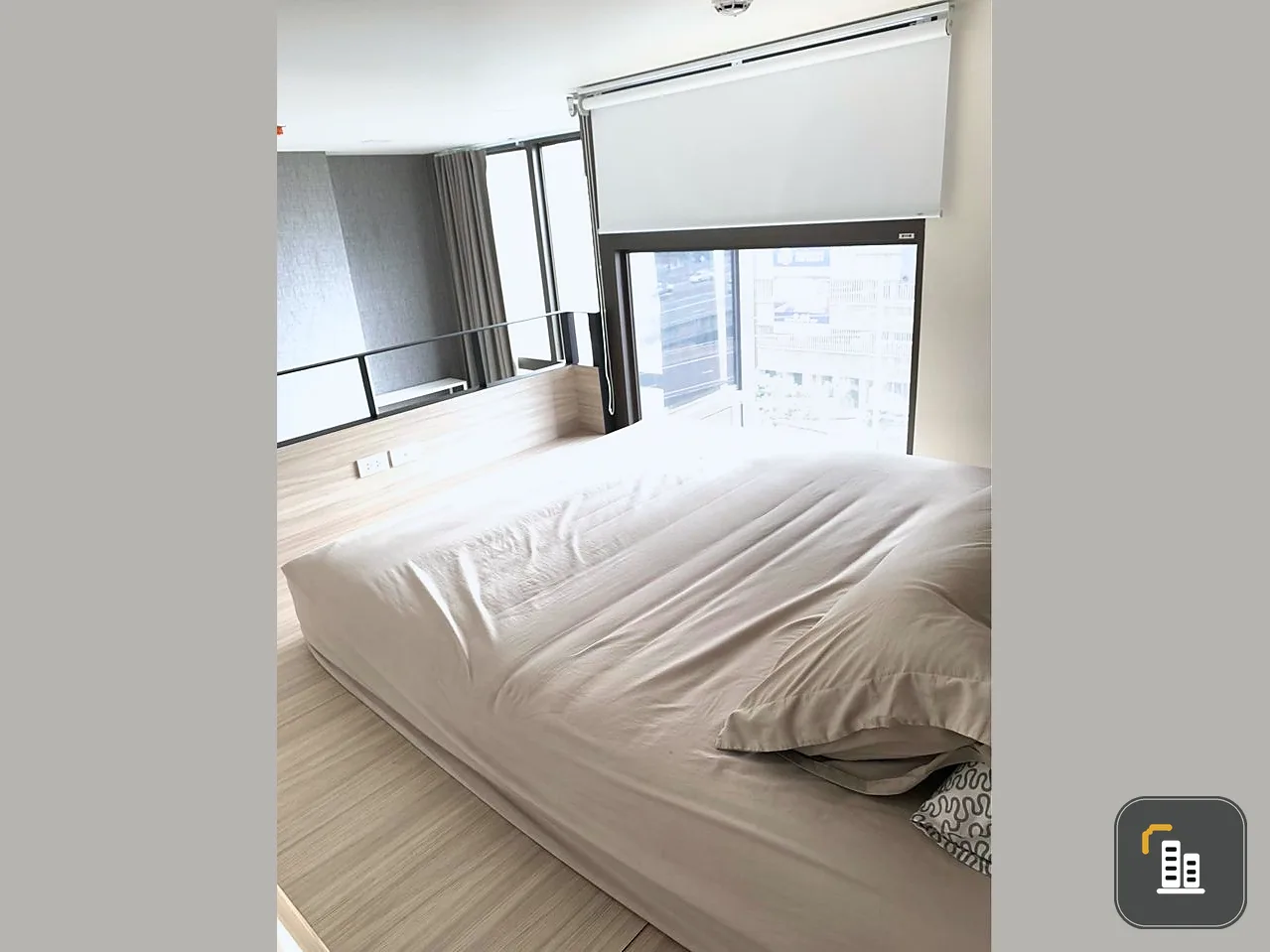 For rent Chewathai Residence Asoke, DUPLEX room, well decorated, nice room, don't make a mistake booking.