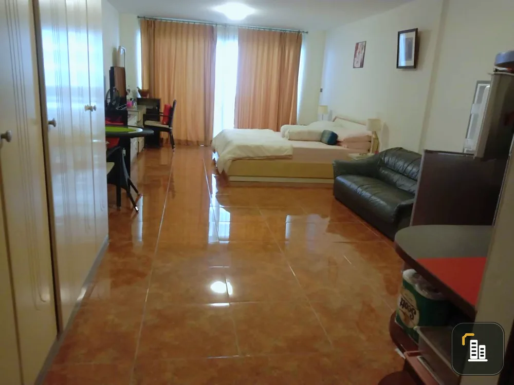 Park Beach (North Pattaya) for sale, studio room, sea view, lots of usable space, buy now.