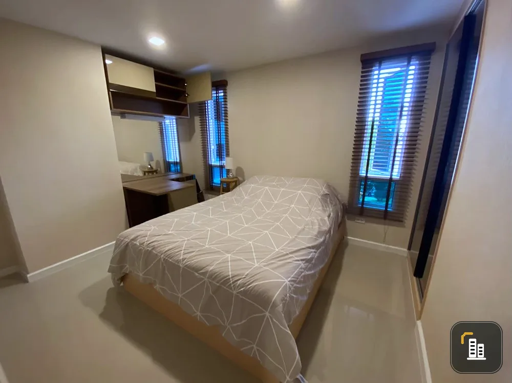 For sale: JW Condo @ Don Mueang, 2nd floor, corner room, private, fully furnished, nice to live in. Book now, urgent.