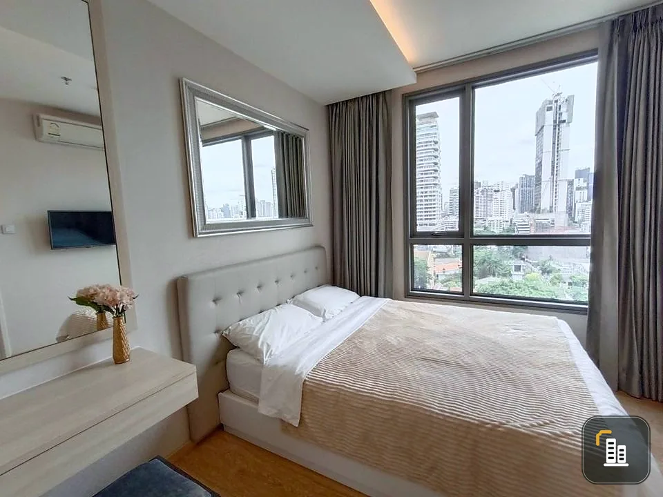 For sale: H Condo Sukhumvit 43. Simple, elegant decoration, very livable. Every piece of furniture is carefully selected. Reserve quickly.