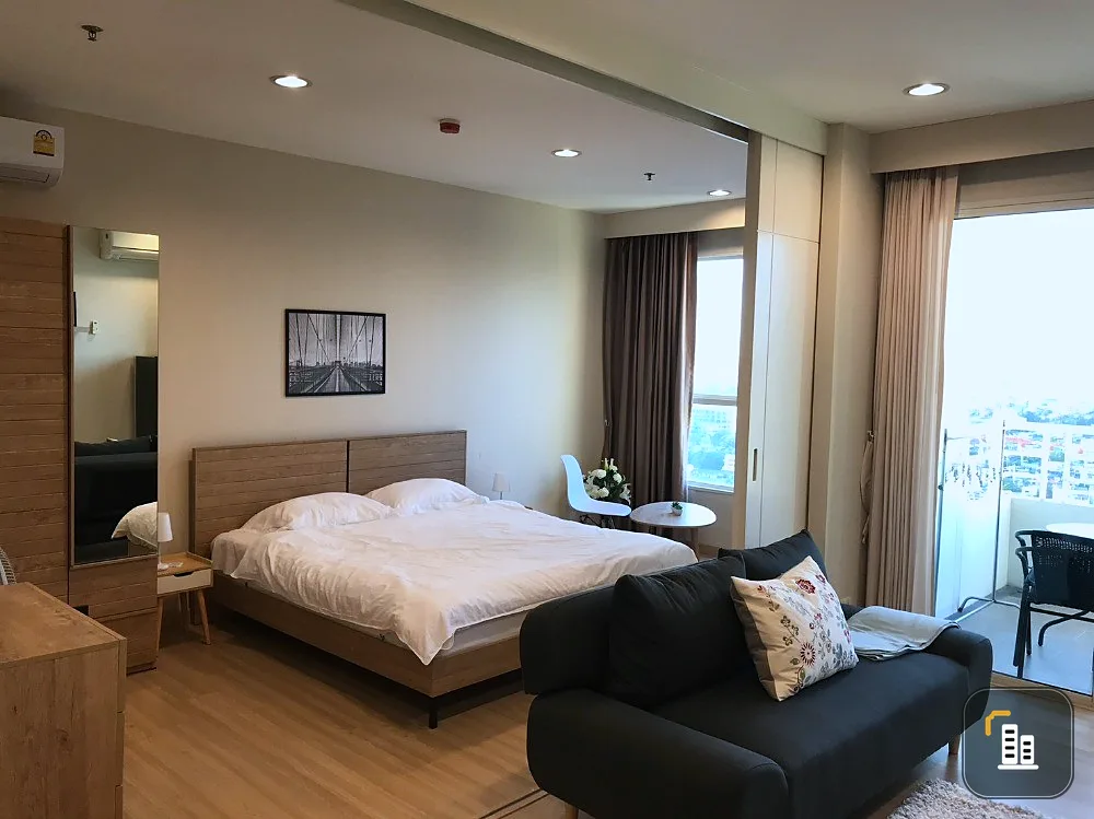 For sale: The Lighthouse Sathorn - Charoen Nakhon, 27th floor, Chao Phraya River view, spacious room, comfortable, book now, urgent.