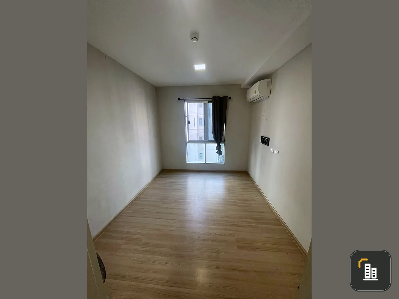 For sale: Plum Condo Mix Chaengwattana, empty room, ventilated, swimming pool view, this good, if you miss it you will regret it.