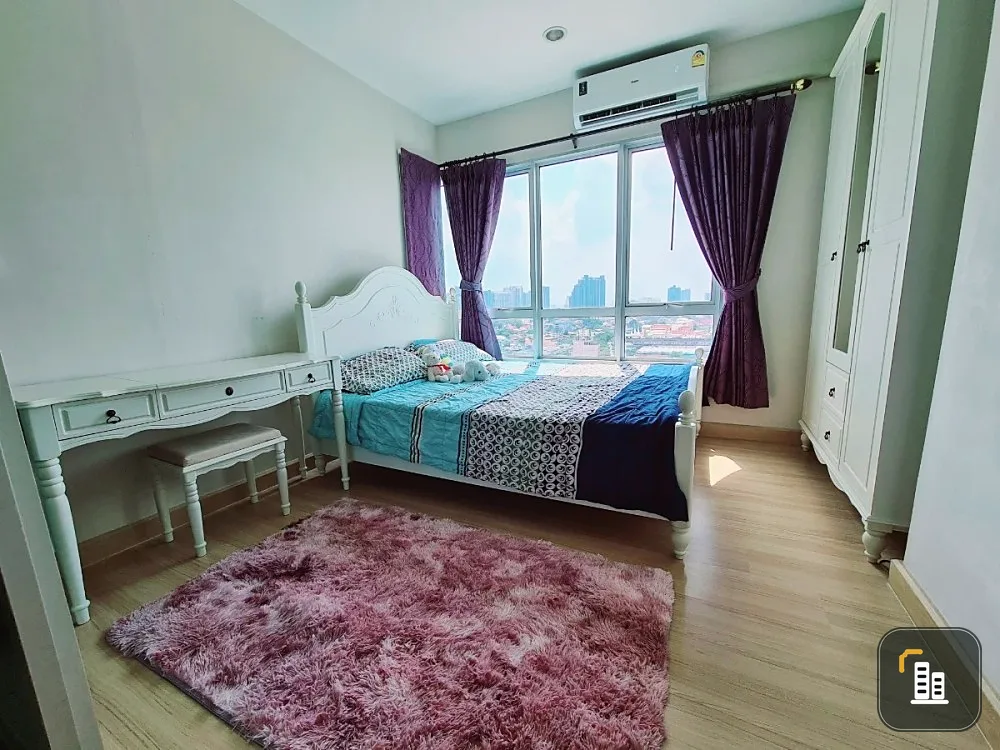 For sale: Motive Condo Sathorn - Wongwian Yai, corner room, private, color scheme, easy to decorate, buy first, own first.