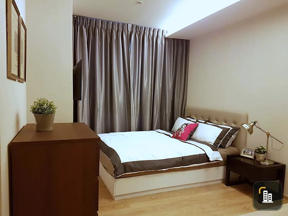 For rent: H Condo Sukhumvit 43, 11th floor, room decorated in minimalist style, fully furnished, already comfortable. Book now, urgent.