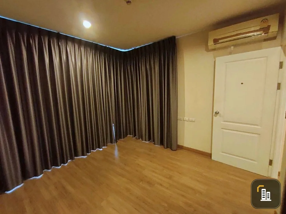 Urgent sale, The Tree Bang Pho Station, corner room, has privacy. According to Feng Shui principles Sai Mu must not miss this room.