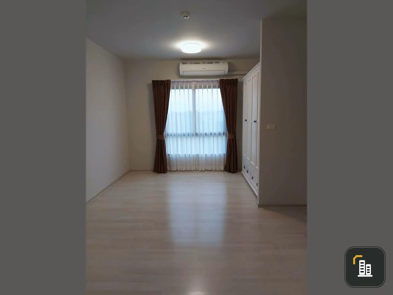 For sale Unio Rama 2-Takham, empty room, affordable price. It's good to buy for yourself, it's a great investment, don't miss it.