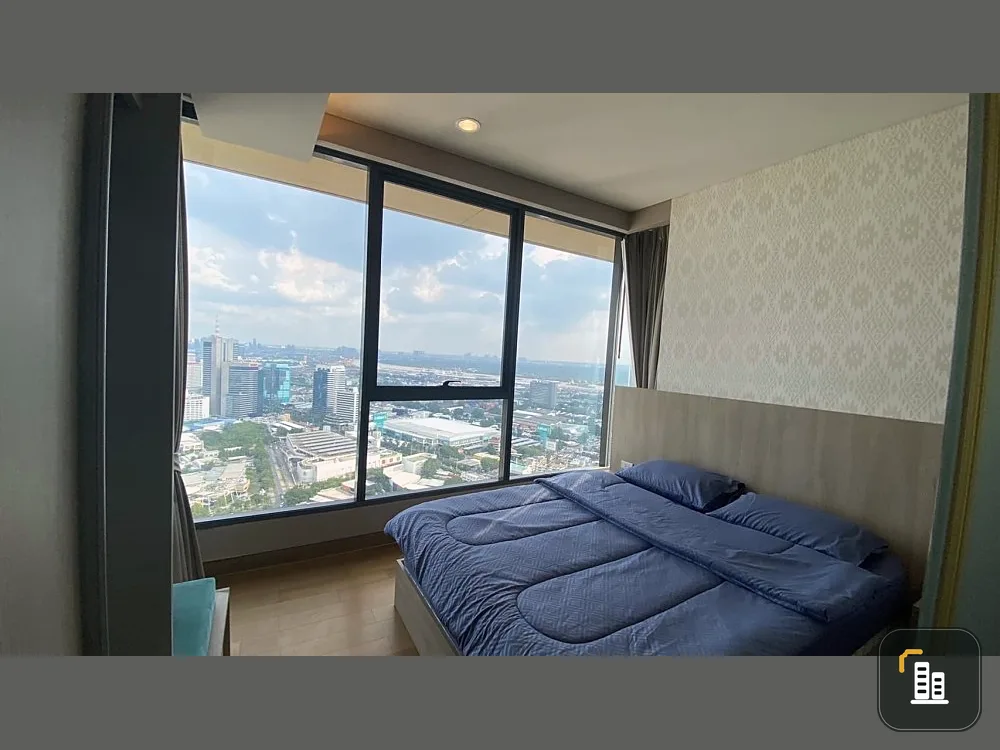 For rent: The Lumpini 24, 2 bedrooms, 2 bathrooms, furniture and electrical appliances, good view, book now.