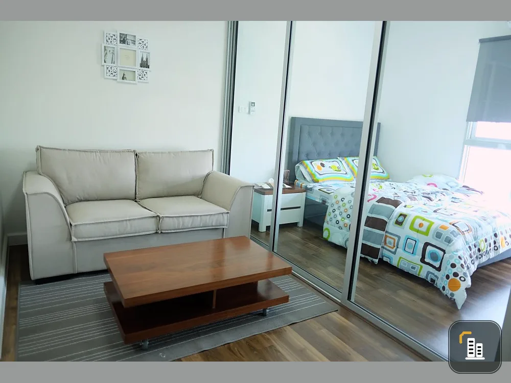 For sale and rent, A Space Bangna, high floor, separated room. The furniture is bright and ready to move in. You can live in it yourself.