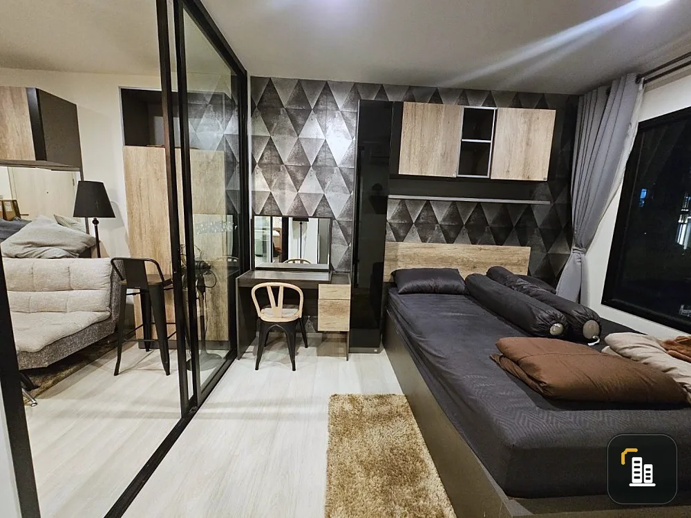 Life Asoke 1 Bed Plus for sale, complete set of built-in furniture, built-in Walk In Closet, so good, don't miss it.