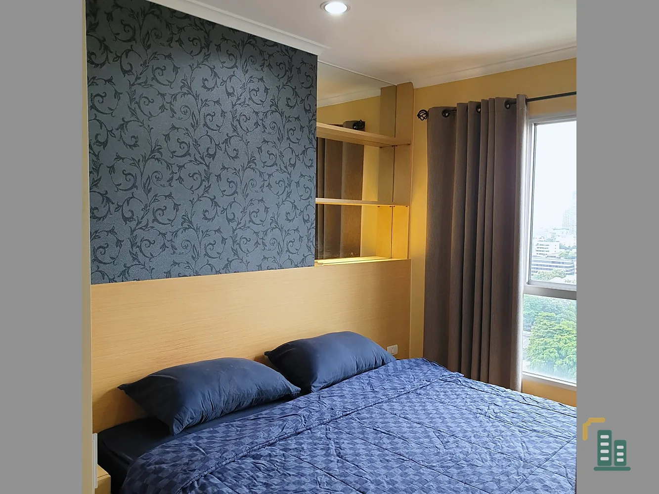For sale: Lumpini Place Rama 4 - Kluai Nam Thai, high floor, great city view. Decorate the wall beautifully Can't make a reservation anymore.