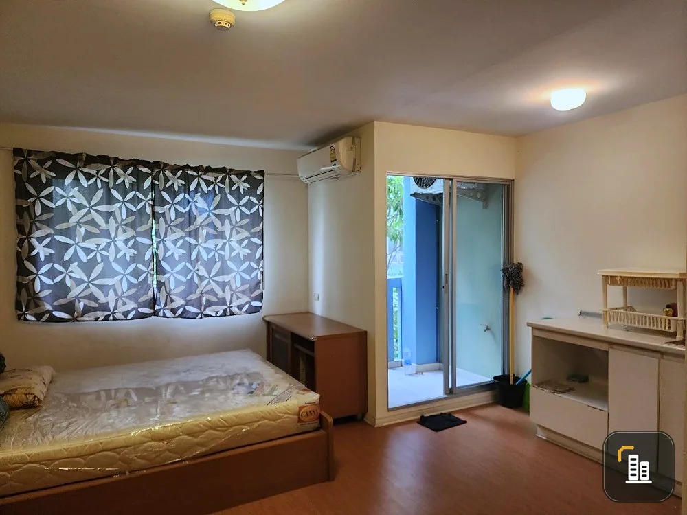 Condo for sale Lumpini Condotown Rattanathibet The room is ready to move in. Hurry and become the owner of this place today. Don't wait.