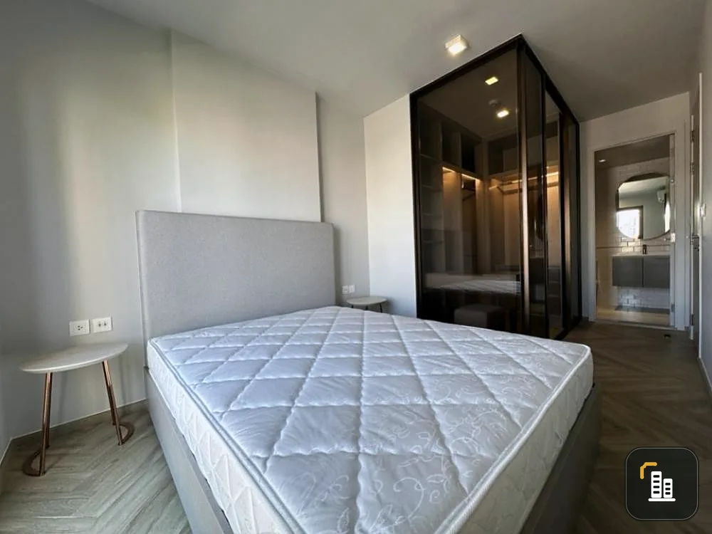 For rent, Chapter Thonglor 25, fully furnished, Luxury style, beautiful room, luxurious, livable, reserve quickly.