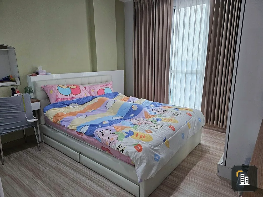 For rent: The Hotel Service, 1 bedroom, high ceilings, airy and comfortable. Affordable price Hurry and reserve before you miss it.