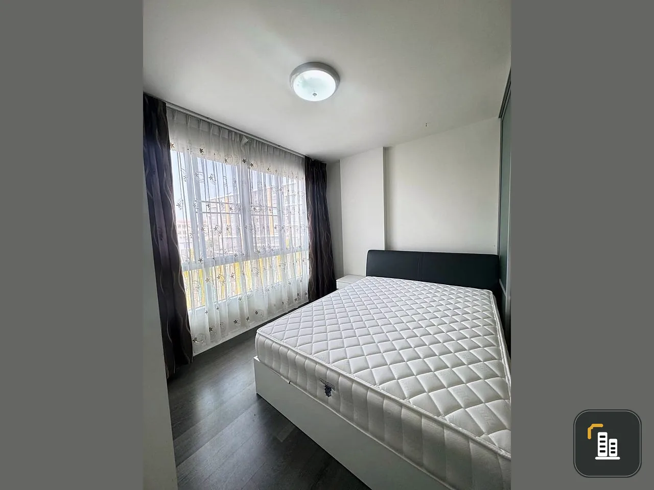 For sale: D Condo Campus Resort Bang Saen, Building D, 4th floor, partition room, fully furnished, nice to live in. Hurry and reserve now.