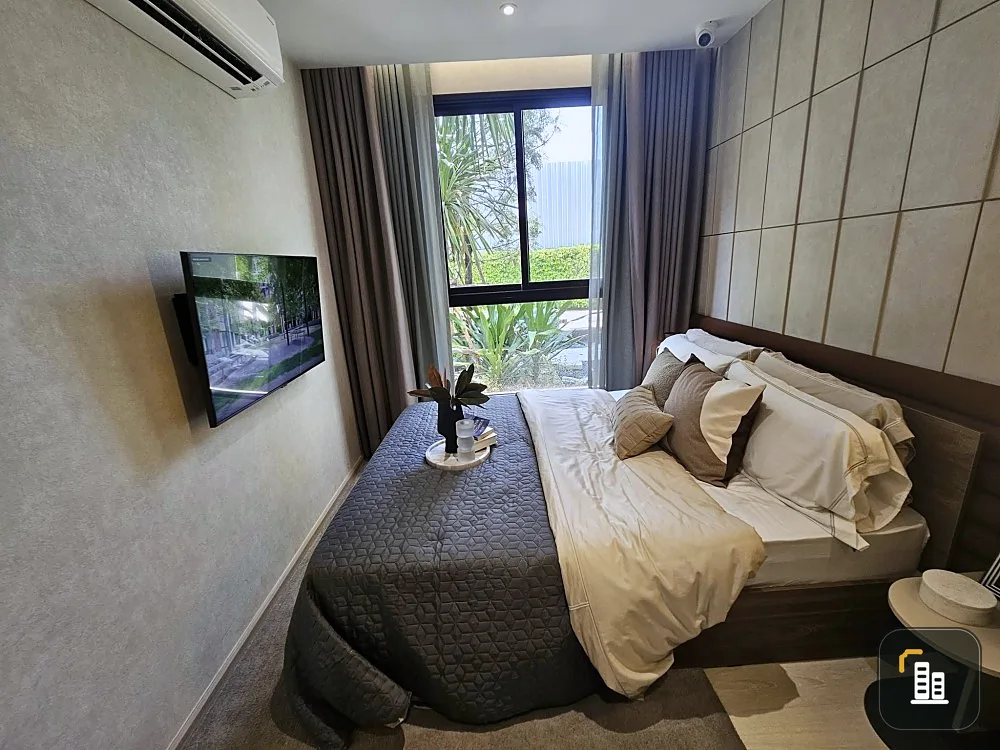 Selling down payment New Core Khu Khot Station, Building C, 3rd floor, garden view, Fully Furnished. Hurry and reserve to own it.