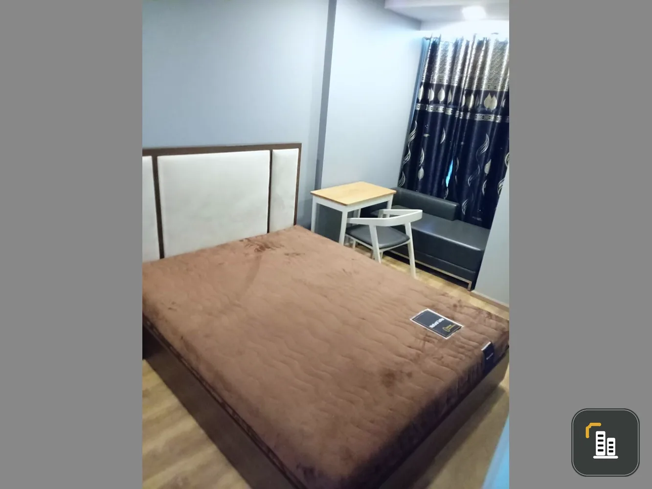 Maestro 01 for sale, Yenakart, room ready to move in Good furniture Just carry one bag and move in.