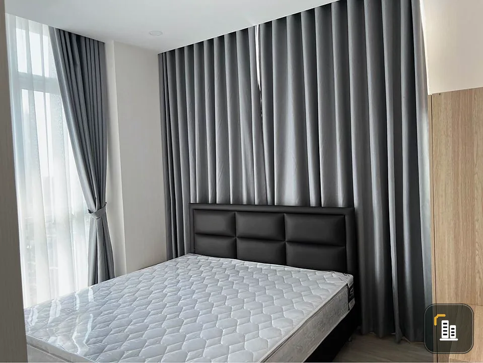 For rent Supalai Premier Si Phraya-Samyan. The room is big and comfortable. Great usable space Not booking is making a big mistake.