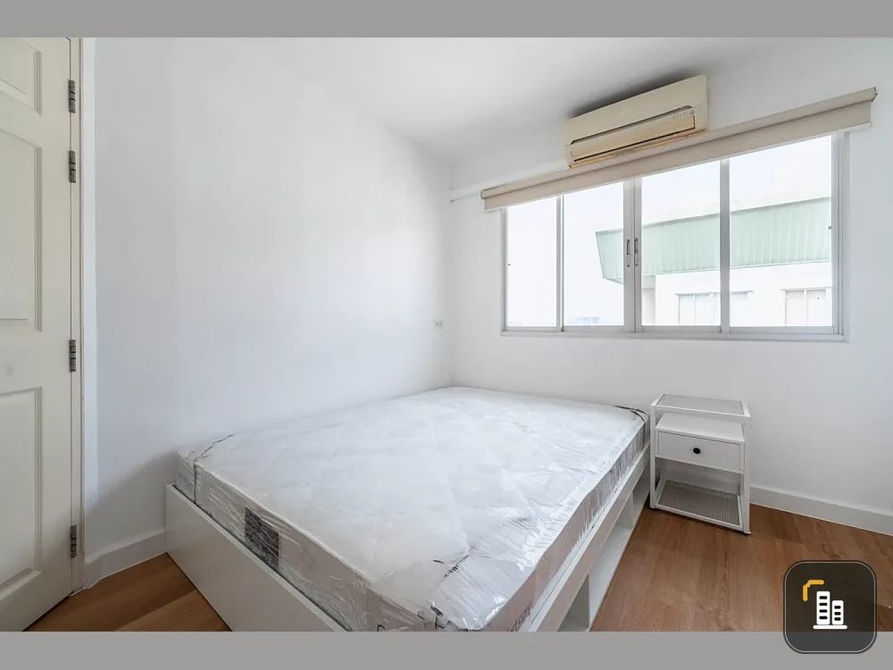 For sale: Lumpini Condo Town Ramindra - Main, fully furnished room. Complete electrical appliances Good like this, reserve now.