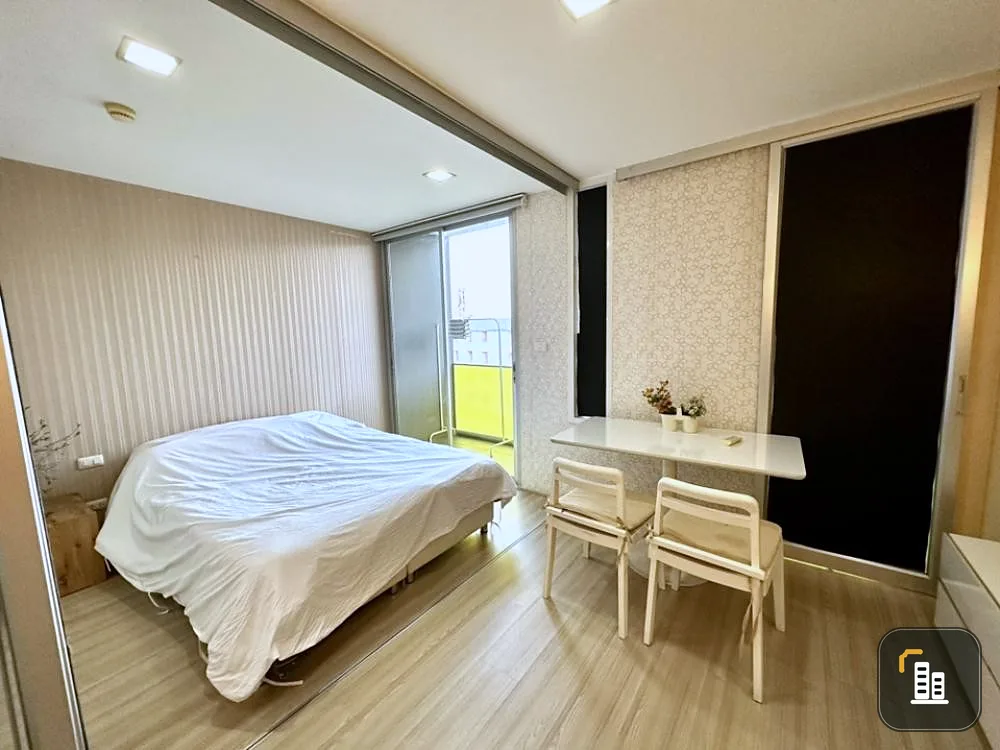 For rent: The Colorry Vivid, with good wallpaper, very livable. Reserve and you won't be disappointed for sure.