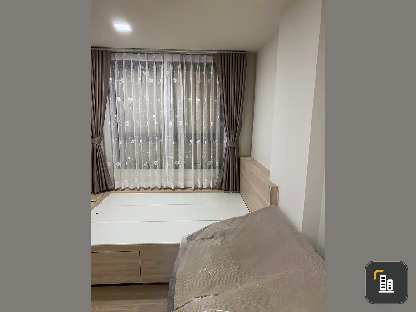For sale: The Muve Ram 22, 3rd floor, Buit-In furniture throughout the room, divided into very good proportions. If you don't reserve, you will regret
