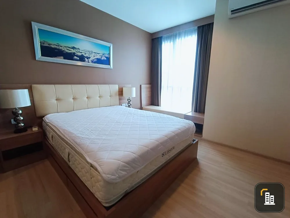 For sale: Rhythm Phahon-Ari, high floor, great view, room ready to move in. Complete set of furniture Just come and move in.