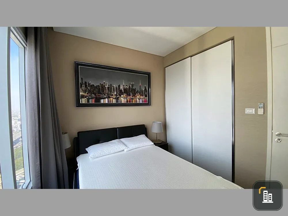 Condo for rent, The Saint Residences, high floor, Chatuchak Park view. Corner room is very private. If you don't reserve, you'll miss a lot.