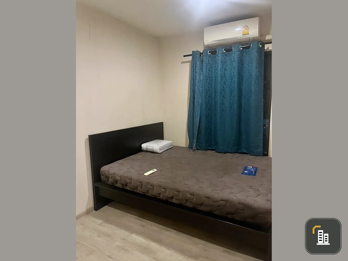For sale or rent: Plum Condo Central Station, high view of the city. The room is divided into proportions, fully furnished. Book now, don't miss it.