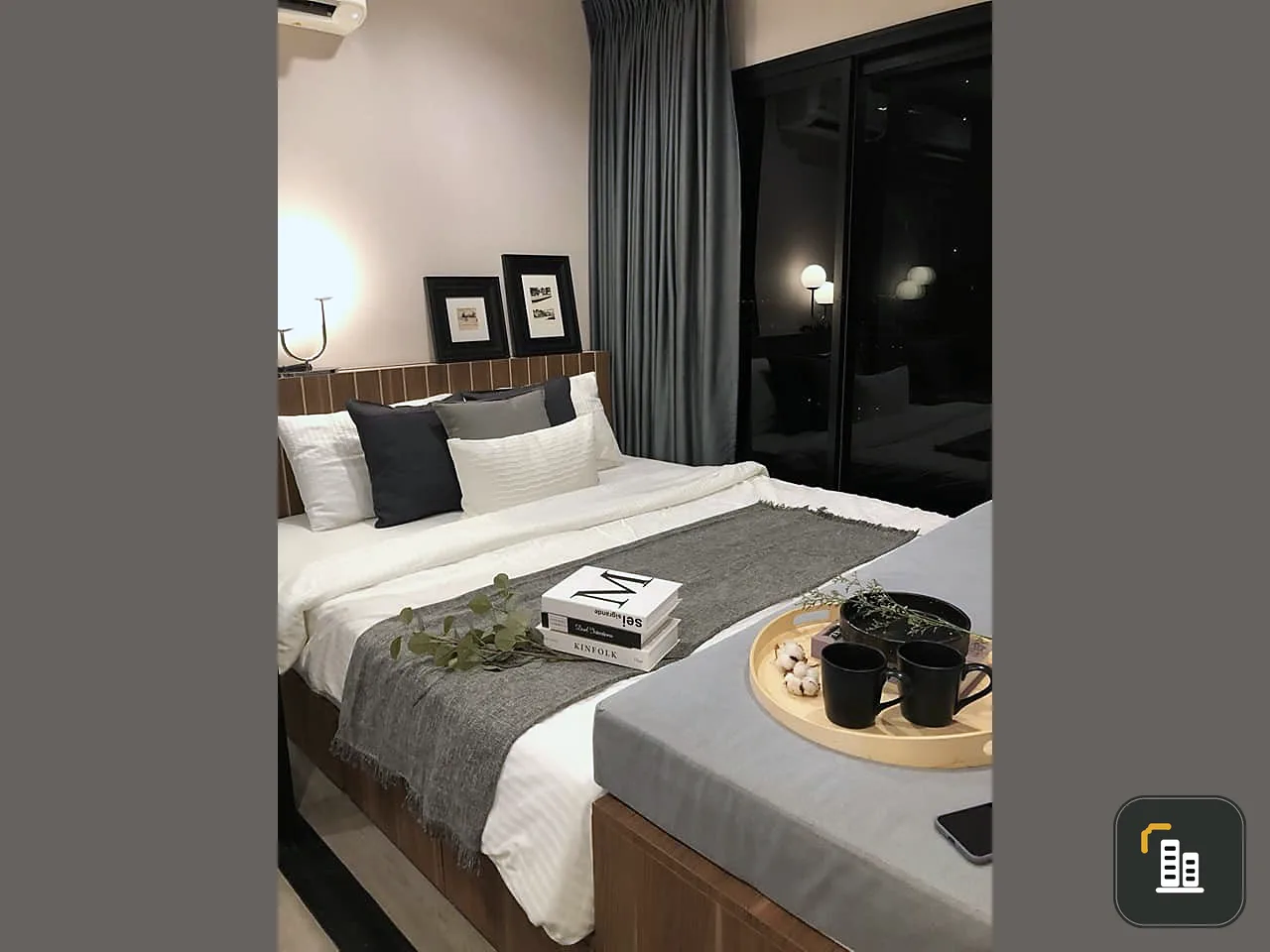 Politan Rive for sale, 36th floor, north facing, very beautiful river view, decorated with an awesome Buit-In, looks good and stylish, don't make a bi