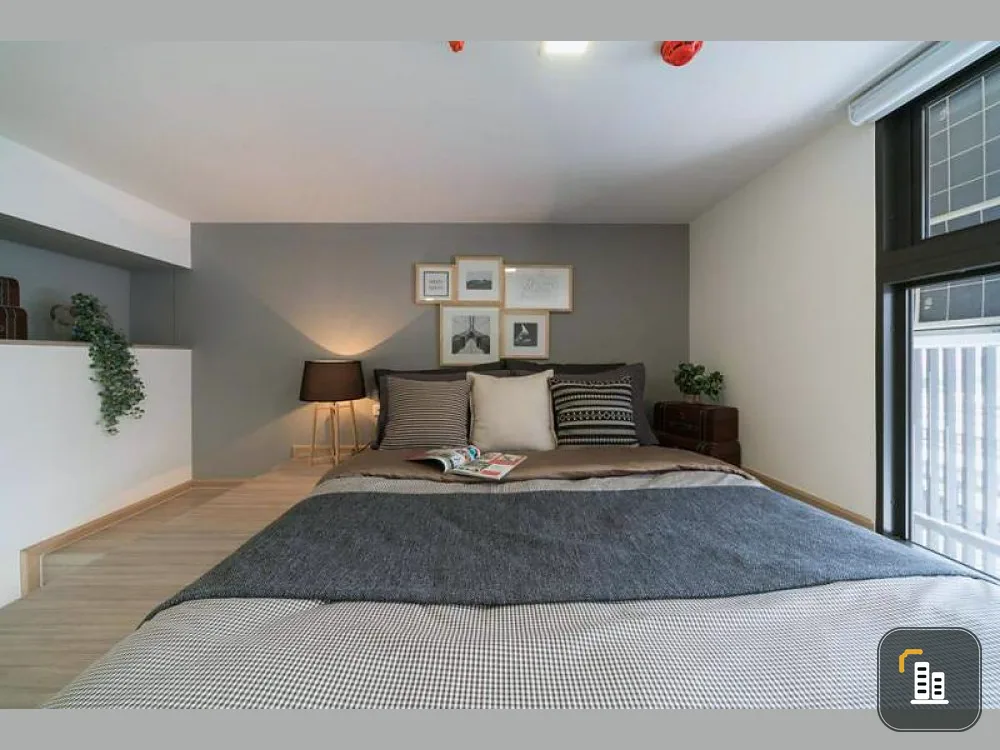 For sale Chewathai Residence Asoke, fully furnished room, ready to move in, complete electrical appliances, good view, book now.