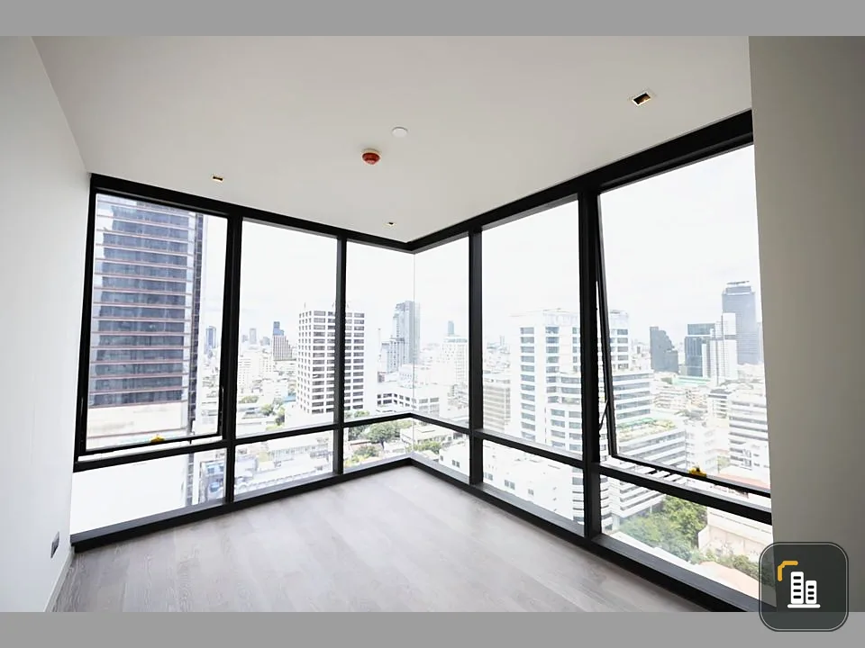 Ashton Silom for sale, high floor, city view, open and airy room, nice to live in, renovate line, don't miss it.