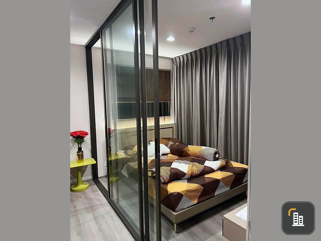 Politan Aqua for sale, 12th floor, well decorated room. The soft sofa is extremely comfortable to sit on. You can reserve first, get it first.