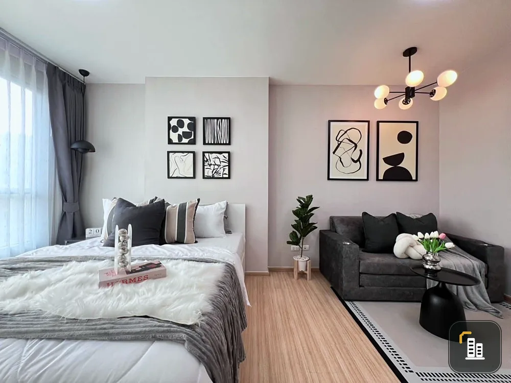 For sale: Fuse Sense Bang Khae, studio room, south balcony, garden view, drag your bags and move in.