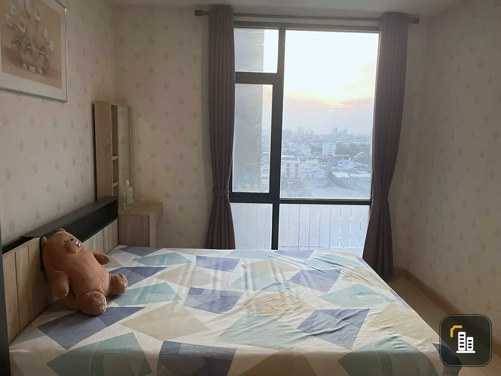 Condo for sale and rent Bangkok Horizon Sathorn, fully decorated with wallpaper. Ready to drag your bags, don't miss it.
