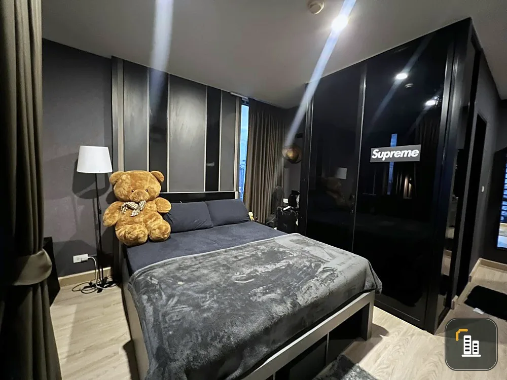 Urgent sale: Condo Bangkok Horizon Sathorn-Narathiwat. The room is decorated and ready to move in. Very good price. Hurry and reserve it.