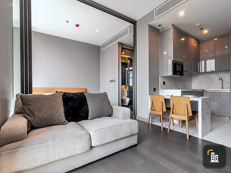 Condo for sale, The Esse at Singha Complex, beautiful room, complete with furniture and electrical appliances, don't miss it.