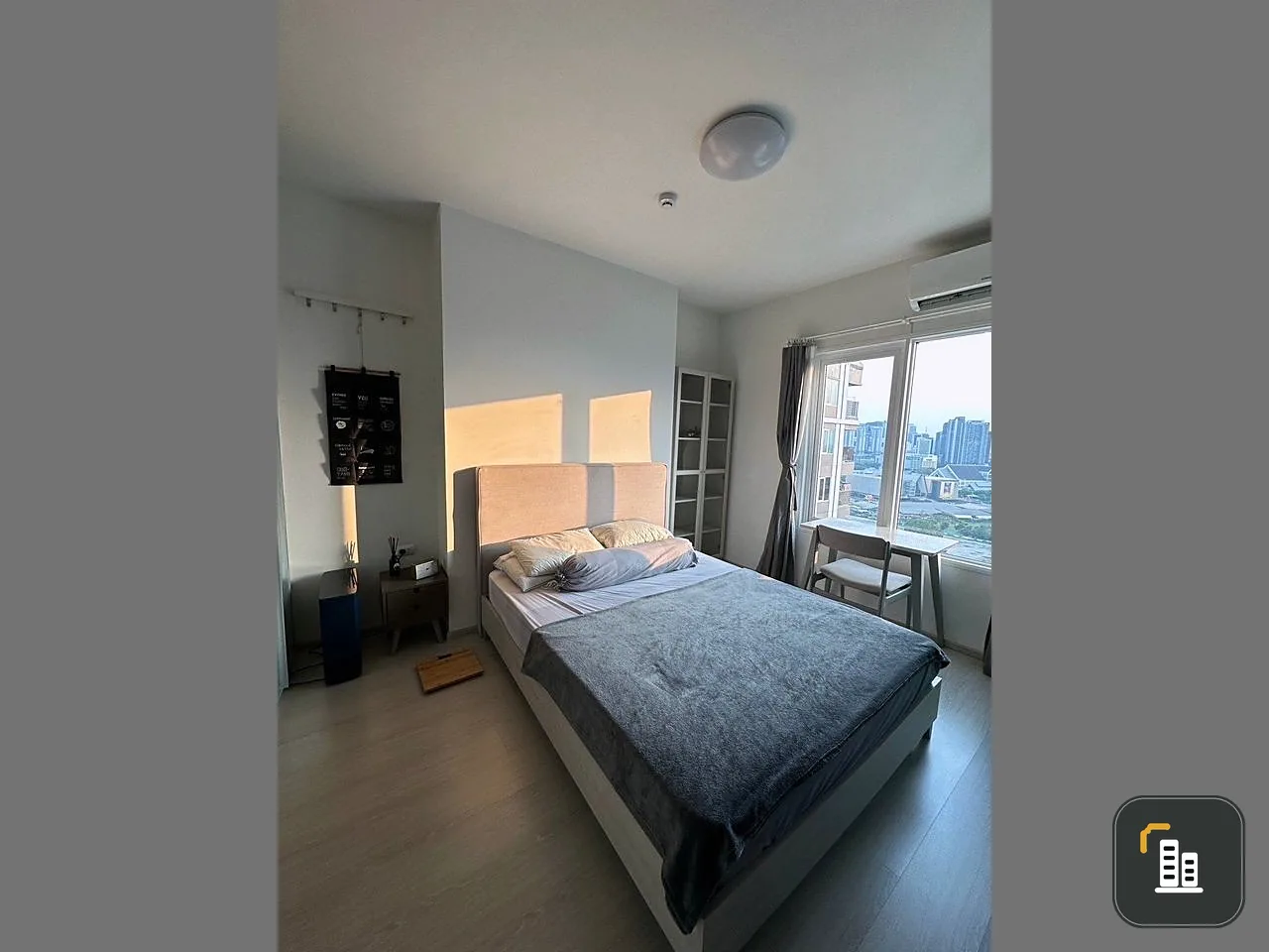 For sale: Chapter One Eco Ratchada-Huai Khwang, high floor, good view, simply decorated room, ready to move in. Don't postpone past booking now.