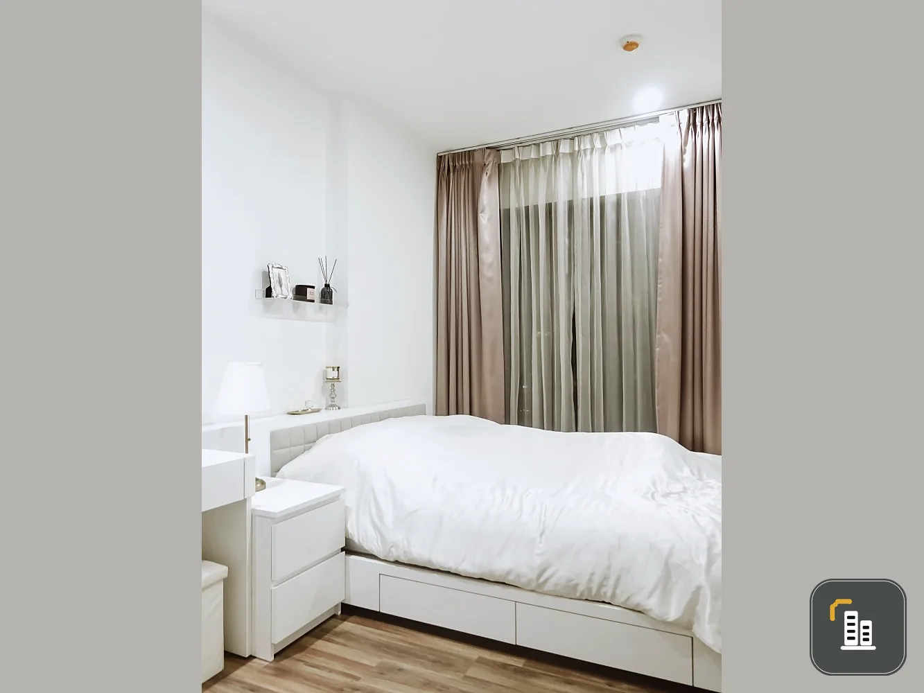 For rent: Wyne Sukhumvit, high floor, high floor, room decorated simply and elegantly, looks expensive, beautiful built-ins, can't make a reservation