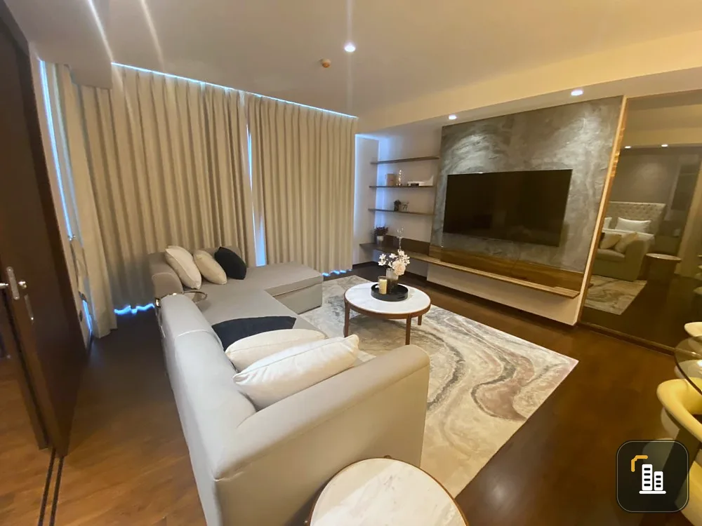 For sale: La Citta Thonglor 16, 4 floors, spacious rooms, luxuriously decorated, every piece of good furniture. If you miss it, you'll regret it.