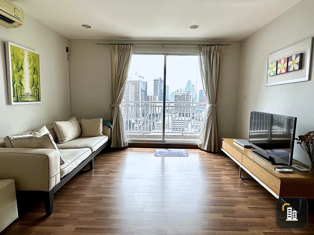 For rent: Centric Scene Phahonyothin 9, 21st floor, extremely beautiful view, very spacious room, not cramped, nice to live like this, move now.